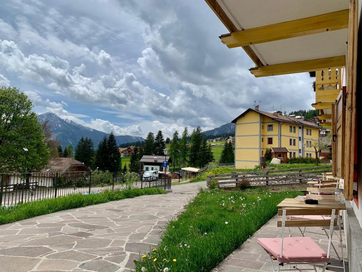 Casa Di Franz Hotel Vigo di Fassa Ngoại thất bức ảnh